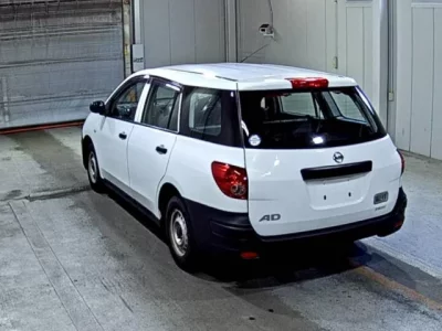 Nissan AD