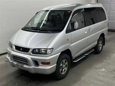 Mitsubishi DELICA