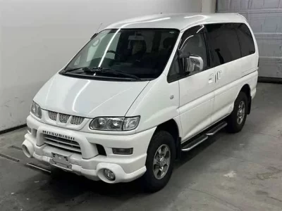 Mitsubishi DELICA