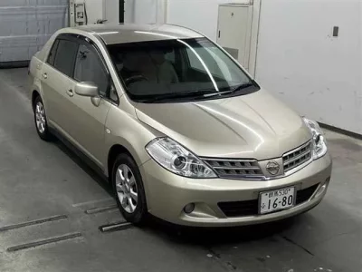 Nissan TIIDA LATIO