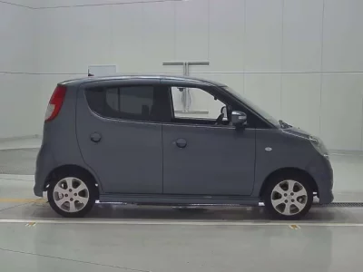 Suzuki MRWAGON