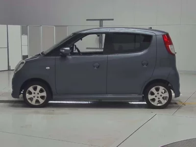 Suzuki MRWAGON