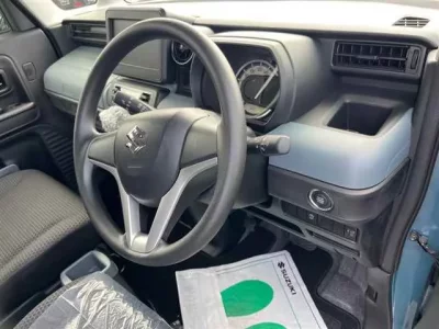 Suzuki SPACIA BASE