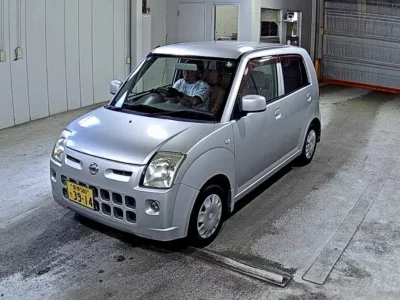 Nissan PINO