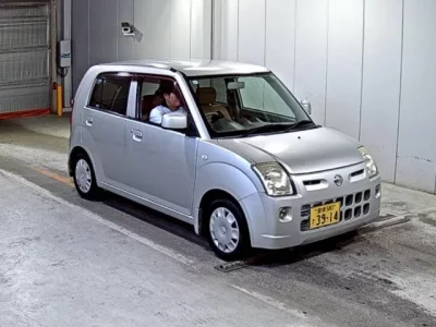 Nissan PINO
