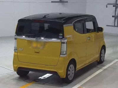 Honda N BOX SLASH
