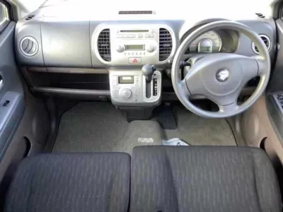 Suzuki MRWAGON