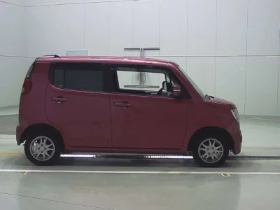 Suzuki MRWAGON