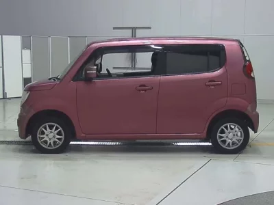 Suzuki MRWAGON