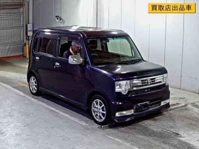 Toyota PIXIS SPACE