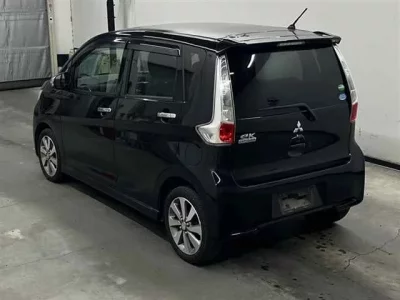 Mitsubishi EK CUSTOM