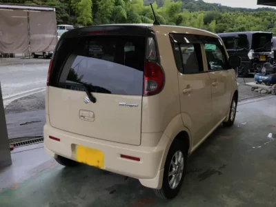 Suzuki MRWAGON