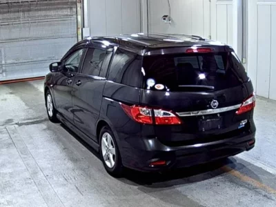 Nissan LAFESTA