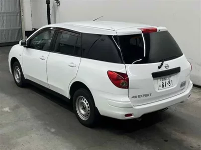 Nissan AD