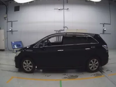Toyota MARK X ZIO