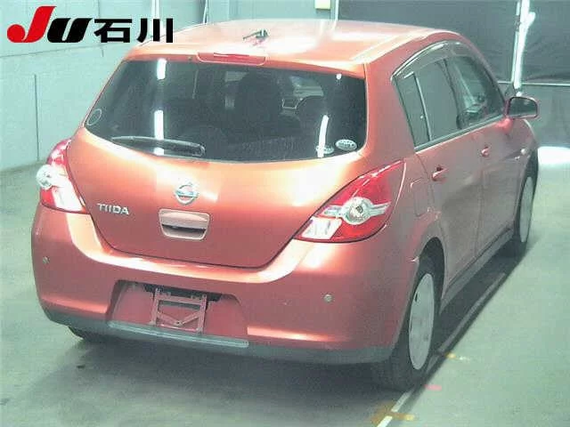 Nissan TIIDA