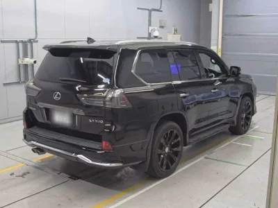 Lexus LX