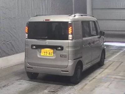 Suzuki SPACIA BASE