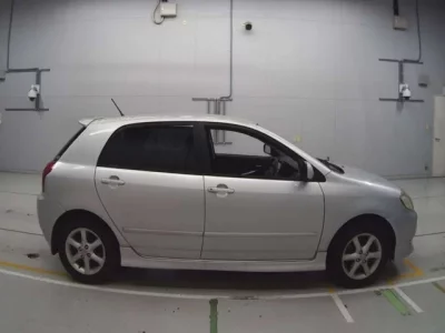 Toyota COROLLA RUNX
