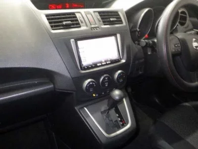 Nissan LAFESTA