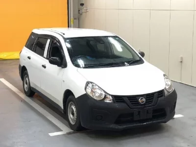 Nissan AD