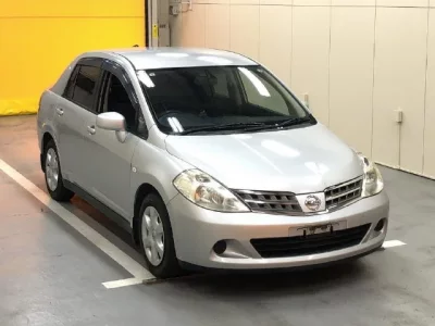 Nissan TIIDA LATIO