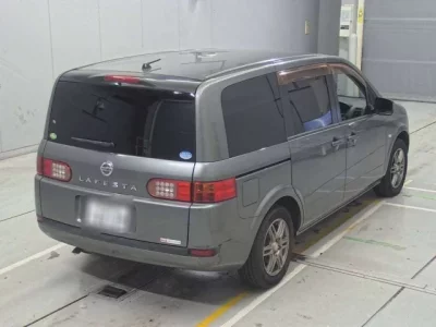Nissan LAFESTA
