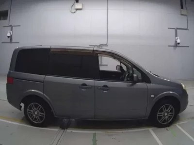 Nissan LAFESTA