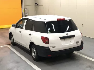 Nissan AD