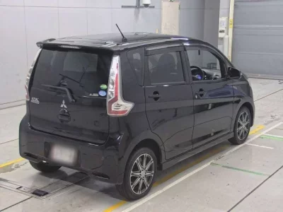 Mitsubishi EK CUSTOM