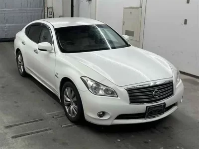 Nissan FUGA