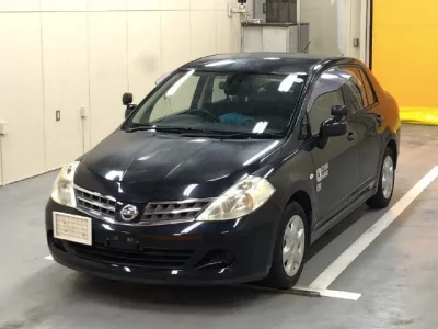 Nissan TIIDA LATIO
