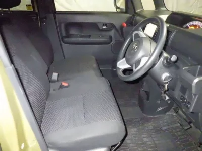 Toyota PIXIS MEGA