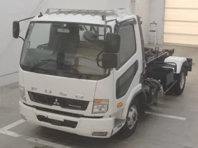 Mitsubishi FUSO FIGHTER