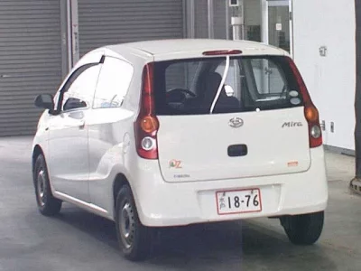 Daihatsu MIRA