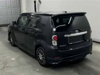 Toyota COROLLA RUMION
