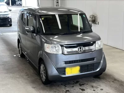 Honda N BOX SLASH