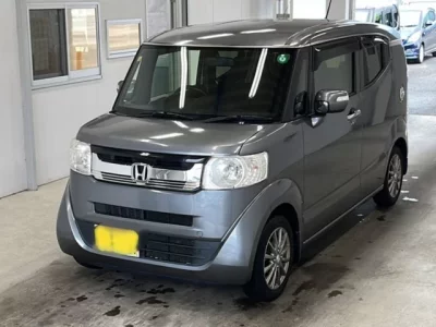 Honda N BOX SLASH