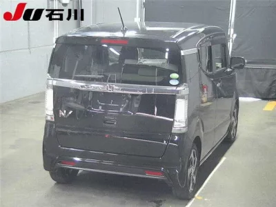 Honda N BOX SLASH