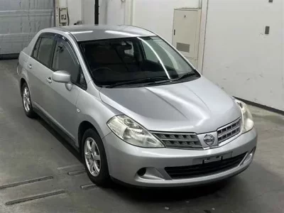 Nissan TIIDA LATIO