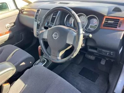 Nissan TIIDA LATIO
