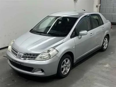 Nissan TIIDA LATIO