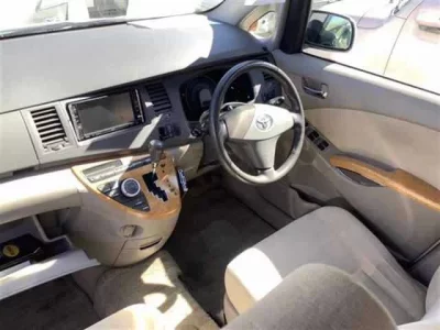 Toyota ISIS