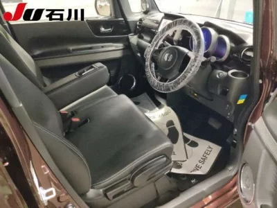 Honda N BOX SLASH