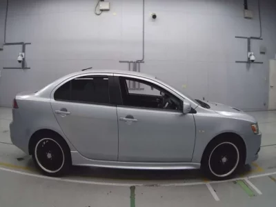 Mitsubishi GALANT FORTIS