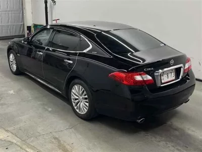 Nissan CIMA