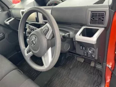 Toyota PIXIS MEGA