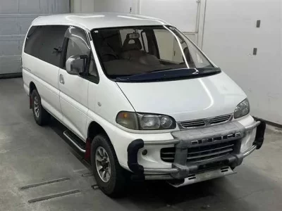 Mitsubishi DELICA