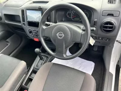 Nissan AD