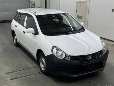 Nissan AD